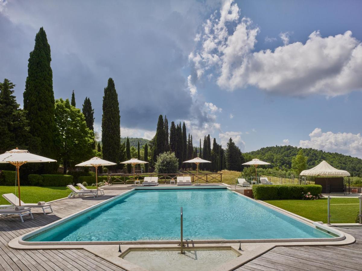 Fonteverde Lifestyle & Thermal Retreat - The Leading Hotels Of The World San Casciano dei Bagni Extérieur photo The swimming pool at the resort
